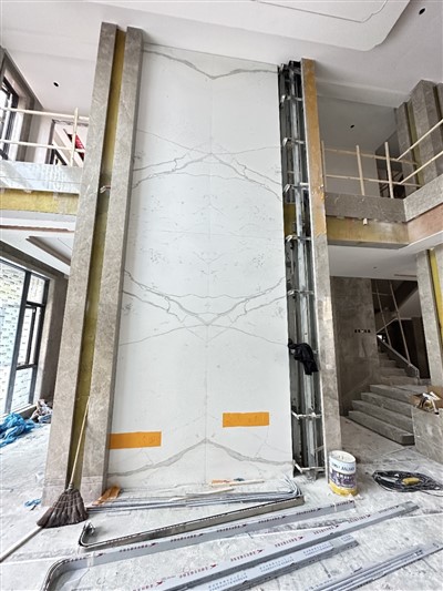 Instock שיש ביאנקו קררה